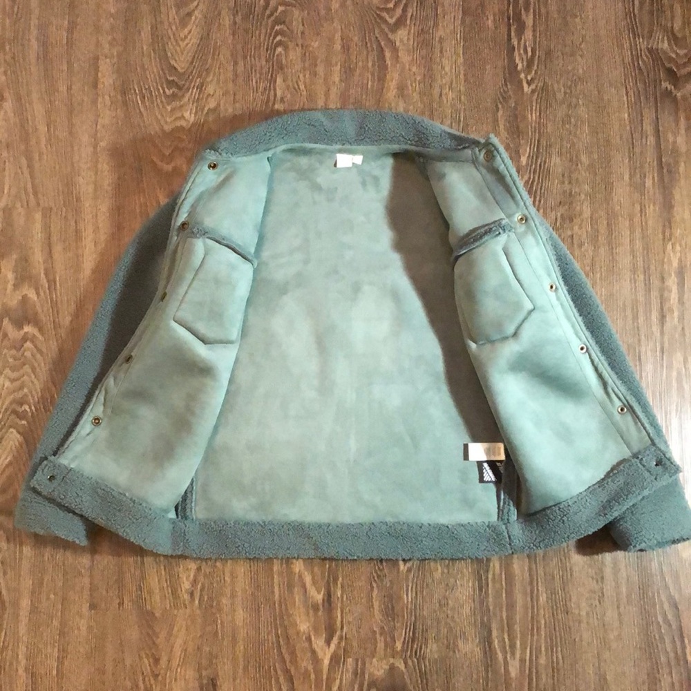 Twik Teddy Jacket - Picture 11 of 15
